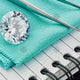 Round Diamond on Green cloth  - MJ1046