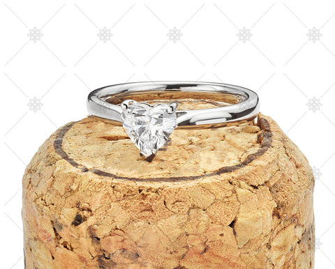 Heart Diamond Ring on top of Cork - JG4004