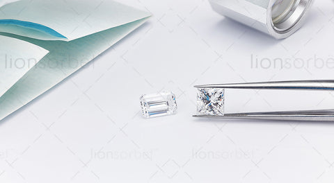 2ct Emerald and Princess Cut Diamonds - MJ1009