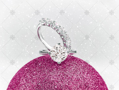 Christmas Rings on Pink Christmas Bauble - WC1005