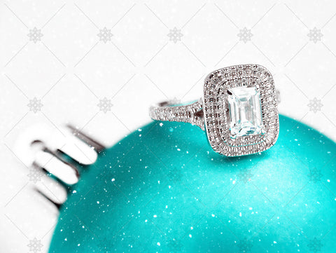 Emerald Diamond Ring on Green Bauble - WC1018